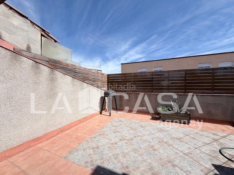 Foto d5b71d60-d952-4a0a-9910-73ad721e8830. Àtic amb calefacció aparcament a Can Rull Sabadell