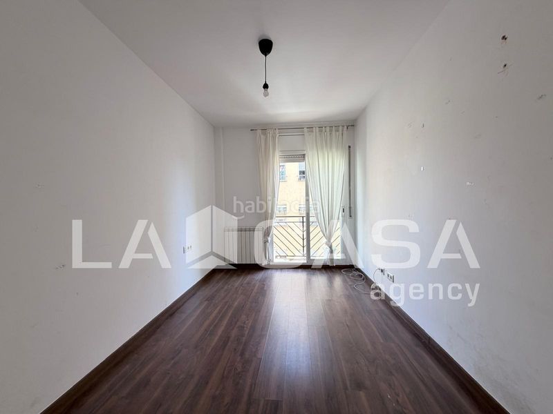 Foto ec9545e8-a83d-41a7-852c-523b950e285c. Àtic amb calefacció aparcament a Can Rull Sabadell