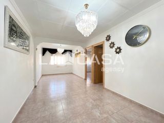 Pis a Carrer de la Sagrada Família