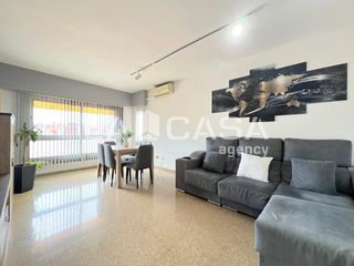Flat  Carrer de manila. Magnífica vivienda luminosa de 92 m2 con balcón en finca con asc