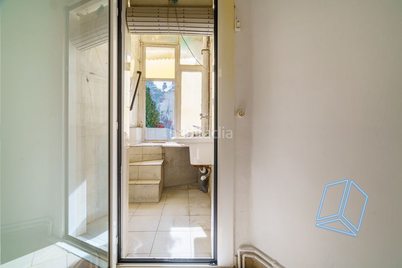 Foto 37da578b-c0f2-4141-bbec-8507fc0b8f4f. Pis a Baix Guinardó Barcelona