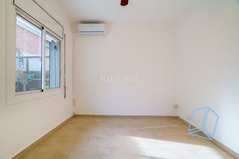 Foto 82017b58-1662-4771-a1ad-722b473e3c91. Pis a Baix Guinardó Barcelona