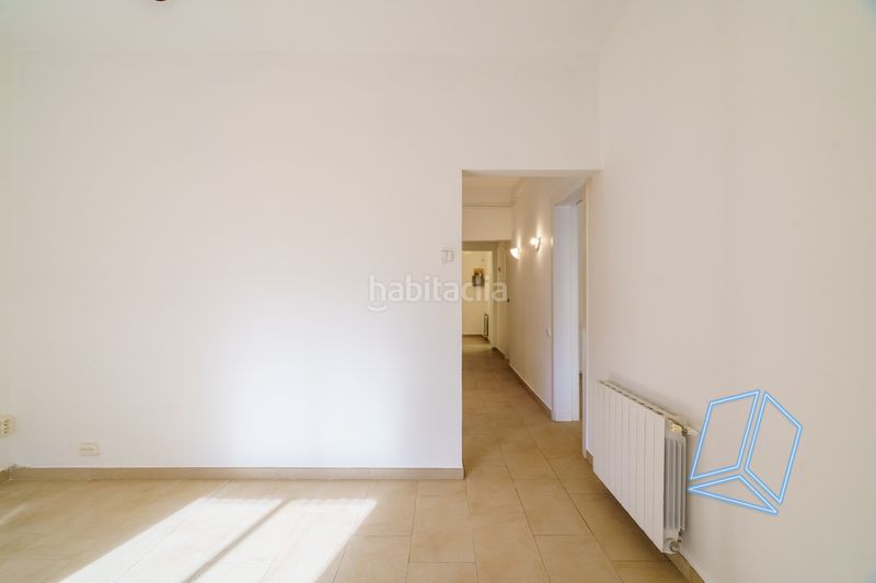 Foto b6fb37bb-e18a-432a-a6bb-35158beba8cc. Pis a Baix Guinardó Barcelona