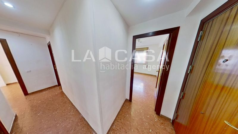 Foto fd285179-1121-4774-a917-2164c87fbb25. Pis a La Verneda - La Pau Barcelona