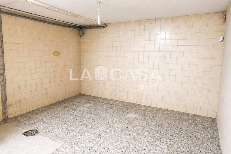 Foto 3dca687f-d55f-468a-837b-45652d2f80c5. Local comercial oportunidad de adquirir local comercial en la zona de La Mina, , en Sant Adrià de Besòs