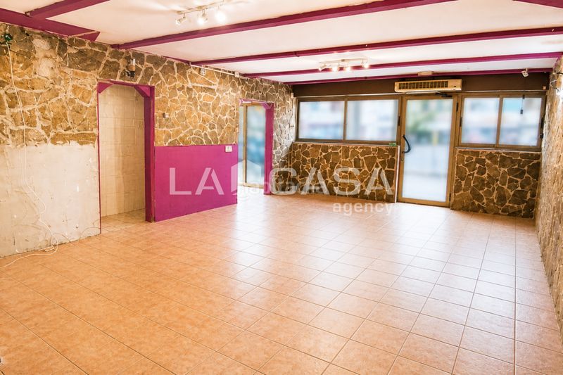 Foto 92699c13-6648-4c1c-a26f-391b8349c40b. Local comercial oportunidad de adquirir local comercial en la zona de La Mina, , en Sant Adrià de Besòs