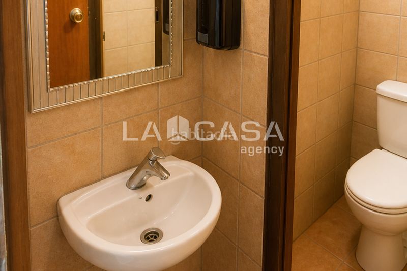 Foto b4f61fc6-e83f-42ae-a76d-cf816f24484e. Local comercial oportunidad de adquirir local comercial en la zona de La Mina, , en Sant Adrià de Besòs