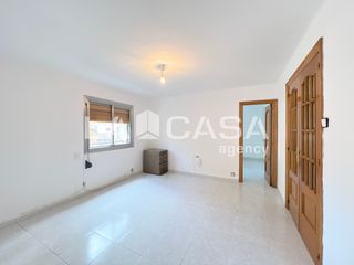Flat  Carrer de floridablanca. Amplio y luminoso piso ideal para familias!