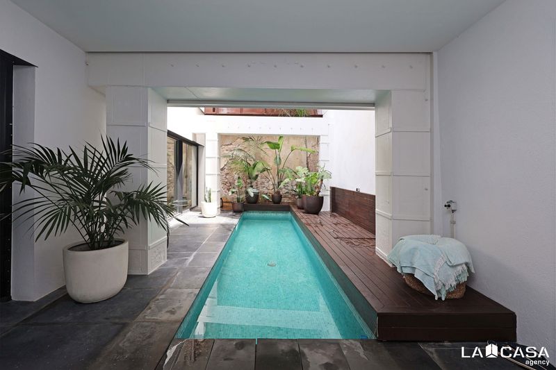 Foto 841af8d5-99ce-4cf0-89e1-40992e5b59dc. Dúplex amb piscina a St. Pere - Sta. Caterina - El Born Barcelona