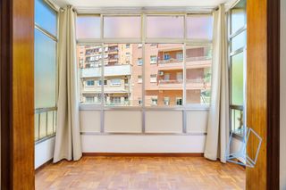 Flat  Carrer del mas casanovas. Amplio y luminoso piso