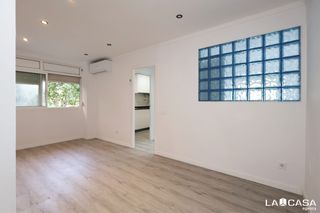Pis  Calle provencana de. Amplio piso de 3 habitaciones con excelente distribuci�n