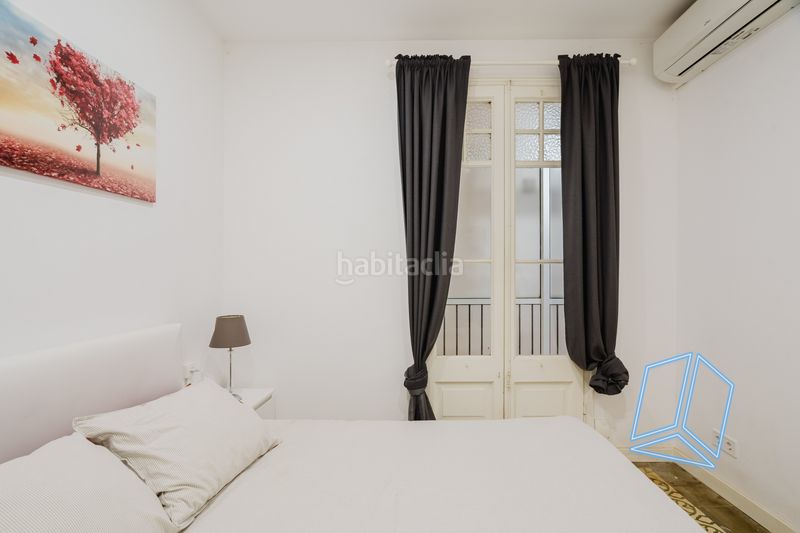 Foto fd5ab969-24a6-4b1b-9abd-0db2dc89bce7. Piso en Sagrada Família Barcelona