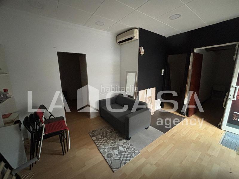 Foto aca8587a-e637-44c8-8a91-e34d42d37fca. Local comercial en La Verneda - La Pau Barcelona