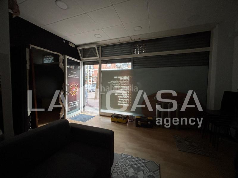 Foto ff618540-4558-48d9-ac94-fb74eead4ba0. Local comercial en La Verneda - La Pau Barcelona