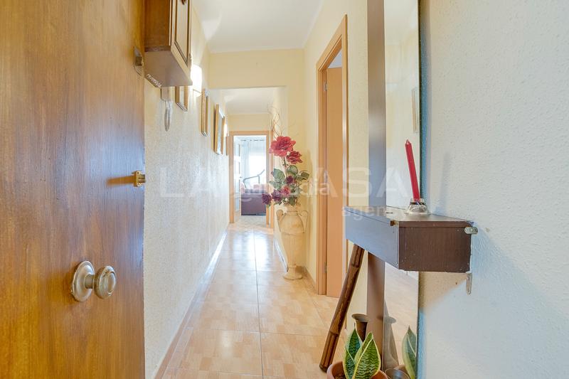 Foto 2847e5e3-09e5-4175-aeef-d10ddc488e77. Appartement dans El Besòs Sant Adrià de Besòs