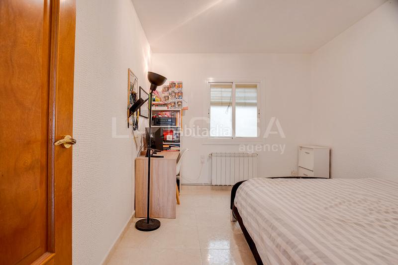 Foto 6b2e5303-3745-41f2-b5d2-7fc6ad4d64ca. Piso luminosa con balcon en Canovelles