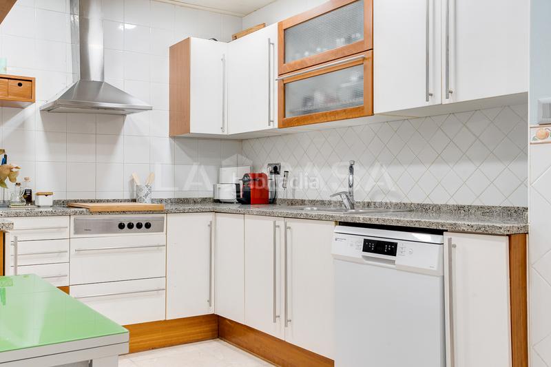 Foto 757095a5-ba51-4b26-87d0-5251a44c1471. Piso luminosa con balcon en Canovelles