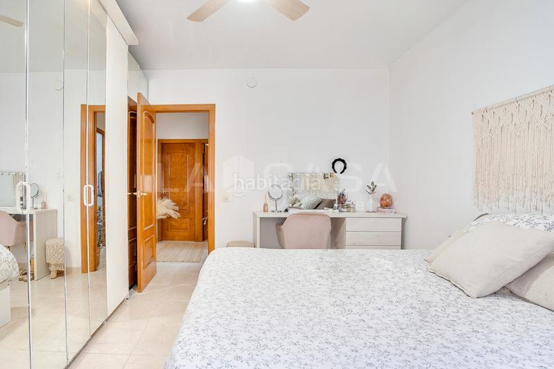 Foto 9fbf972a-82fb-40e8-9f40-3a7813373cbf. Piso luminosa con balcon en Canovelles