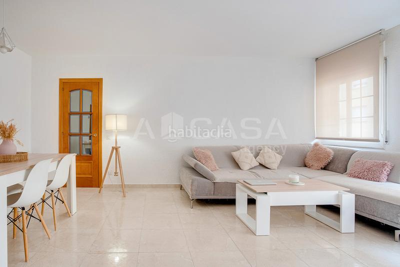 Foto aff152e0-d60c-40fd-a02e-775169189854. Piso luminosa con balcon en Canovelles