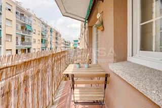 Pis  Carrer verge de montserrat. Luminosa con balcon