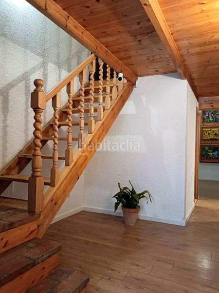 Foto 4f1986e3-96f5-4261-92a2-ee1a02838766. Dúplex  con patio y local en finca regia del poblesec en Barcelona