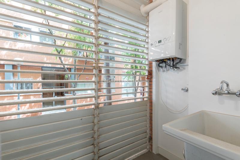 Foto 2476f479-fa40-485d-8de1-101bd960d298. Piso  reformado con terraza privada en El Poble Sec - Parc de Montjuïc Barcelona