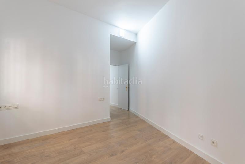 Foto 6ac99f7b-f467-49e0-b179-5e92b8417f09. Piso  reformado con terraza privada en El Poble Sec - Parc de Montjuïc Barcelona