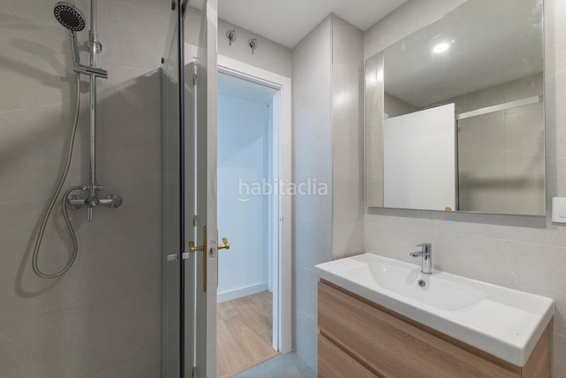 Foto 6f2b83e1-d0a1-4b5b-9cb4-92cd9f098ce9. Piso  reformado con terraza privada en El Poble Sec - Parc de Montjuïc Barcelona
