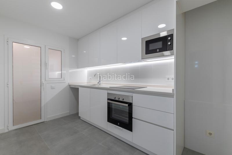 Foto d6f7518a-cb38-4bfc-96e7-08410de8a0e9. Piso  reformado con terraza privada en El Poble Sec - Parc de Montjuïc Barcelona