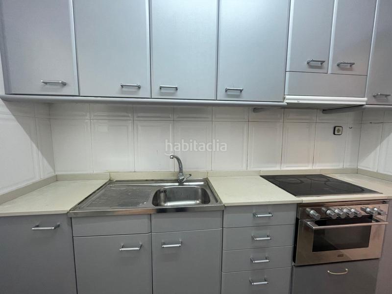 Foto 407411e9-4e56-45f9-ab04-77afed0ad2a8. Piso atico con terraza privada de 13 m en Sant Josep Hospitalet de Llobregat (L´)