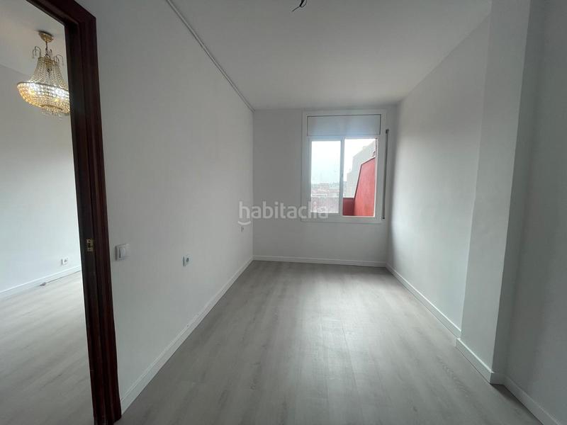 Foto 9bc26304-4a26-45be-97b9-026ee213a51a. Piso atico con terraza privada de 13 m en Sant Josep Hospitalet de Llobregat (L´)