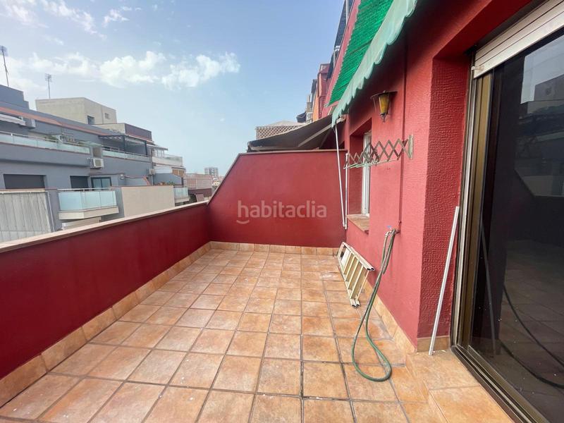 Foto d01f9203-5b28-48fa-b21c-7f63488df2b2. Piso atico con terraza privada de 13 m en Sant Josep Hospitalet de Llobregat (L´)