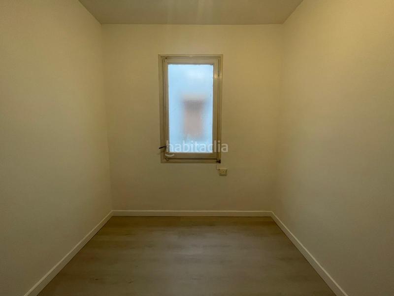 Foto eb2fbdb9-1a1c-4f93-b9df-fdf43051e6fd. Piso atico con terraza privada de 13 m en Sant Josep Hospitalet de Llobregat (L´)