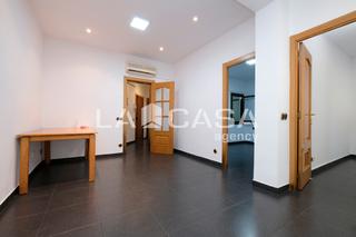 Ground floor  Avinguda dels quinze