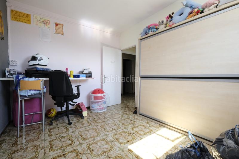 Foto 5ffc1ab1-aa47-4855-a162-5f774bdb02d4. Piso en La Verneda - La Pau Barcelona