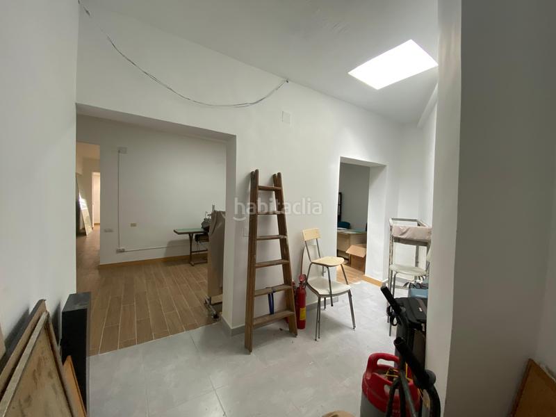 Foto c31f1ec4-c3df-4bc9-bd45-66b37302b026. Local commercial dans El Camp de l´Arpa del Clot Barcelona