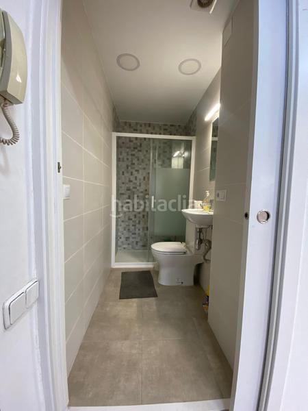 Foto d3f7d44a-af09-4610-b686-bddb590d7504. Local commercial dans El Camp de l´Arpa del Clot Barcelona