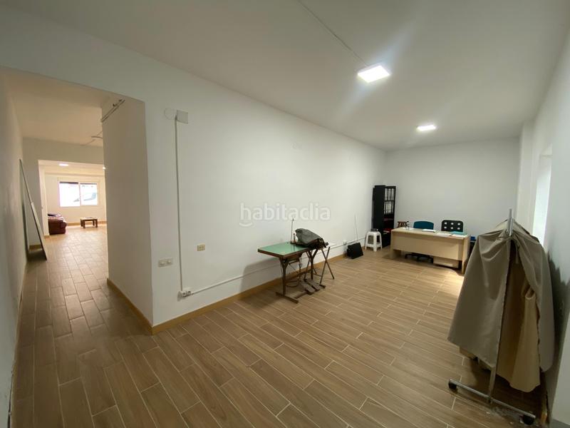 Foto f327fb28-b9a0-4c13-9398-5f82ae9b3aa2. Local commercial dans El Camp de l´Arpa del Clot Barcelona