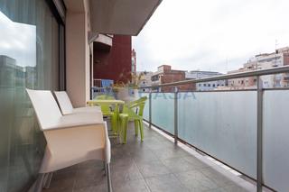 Pis  Carrer de valència. Piso con terraza y vistas a la sagrada família
