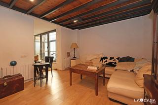 Duplex à El Poble Sec - Parc de Montjuïc. Dúplex reformado con terraza
