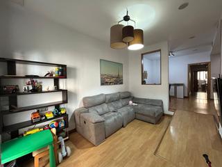 Etagenwohnung  Calle santiago apostol de. Planta baja reformada con 3 habitaciones