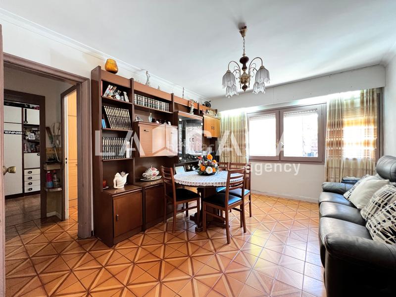 Foto db4f4482-6939-4b9d-971e-f5aca9adc1ef. Appartement dans Congrés Badalona