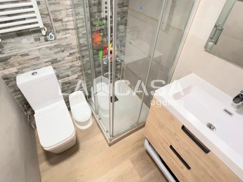 Foto 41bca7dd-7947-43fe-9358-94b1b6031320. Appartement avec chauffage dans Carmel Barcelona