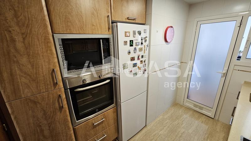 Foto bfe50a86-676f-4e5a-a148-76356ecee938. Flat in Fondo Santa Coloma de Gramenet