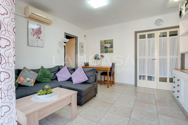 Foto 7c4ffcfb-bf80-48c1-a96f-e790c452b583. Dachwohnung in Artigues Badalona