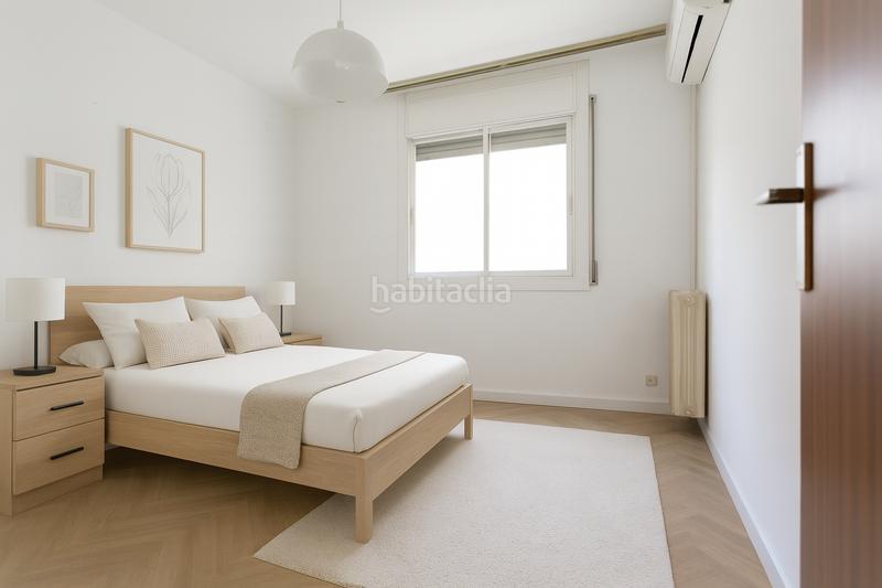 Foto aeb58547-f651-47c8-988b-3110685c87c5. Etagenwohnung mit heizung parking in Sagrada Família Barcelona