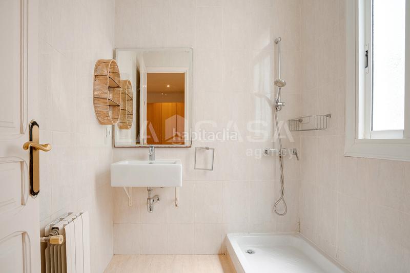 Foto b41b02a7-fc17-4aa9-8365-dcf5abbbe7dd. Appartement avec chauffage dans Sagrada Família Barcelona