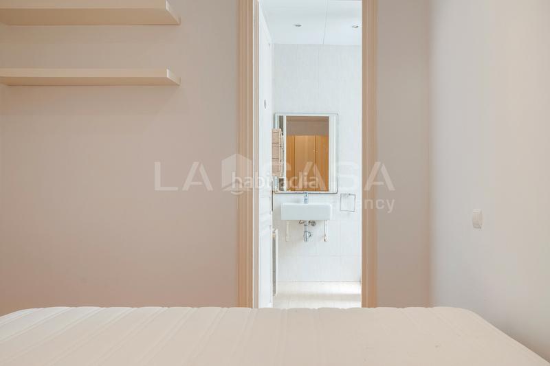 Foto 2a4bc8ed-3b7c-464c-a8f5-324b138977c4. Pis amb calefacció a Sagrada Família Barcelona