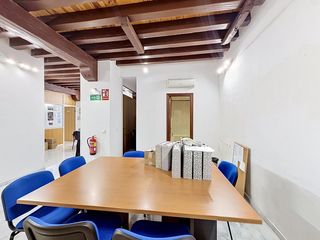 Miete Büro in Arenal - Museo. Local en el centro de sevilla  oportunidad para negocios