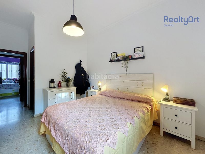 Foto 02a150de-6cea-47b5-9d0d-801278ff75c5. Casa adossada a Bellavista Sevilla